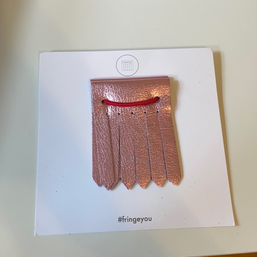 New Never Worn Pink Leather Metallic Shoe Accessory
